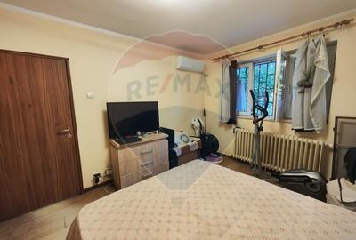 Apartament cu 3 camere de vanzare in zona 1 Decembrie 1918 - 10