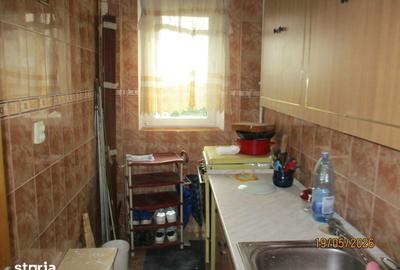 Apartament cu 2 camere decomandat în Drumul Taberei