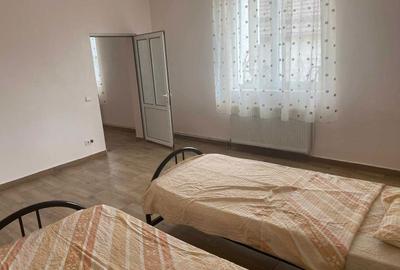 Apartament cu 3 camere decomandat în Central - 3