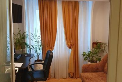 Apartament cu 3 camere decomandat în Tineretului - 1