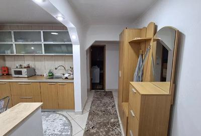 Apartament cu 2 camere decomandat în Burdujeni