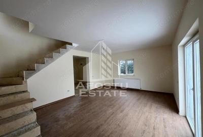 Casă cu 4 camere cu Teren 180 Mp în Giarmata