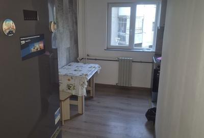 Garsonieră decomandată în Brazda lui Novac
