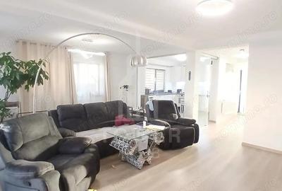 Casă cu Teren 300 Mp în Central