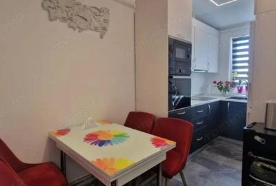 Apartament cu 3 camere decomandat în Central - 2