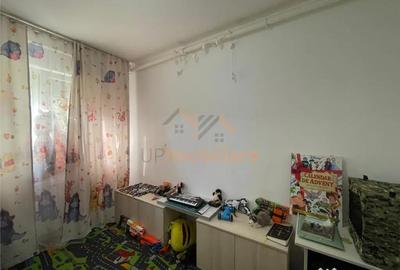 Apartament cu 3 camere semidecomandat în Central - 11