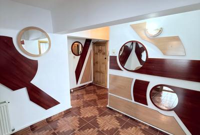 Apartament cu 3 camere în Central - 1