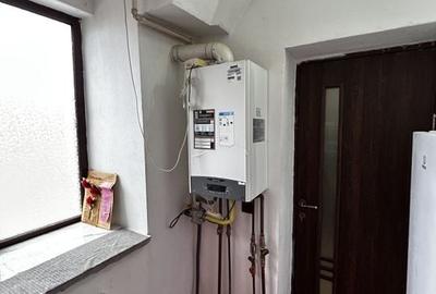 Apartament 3 Camere De Inchiriat Boul Rosu - 8