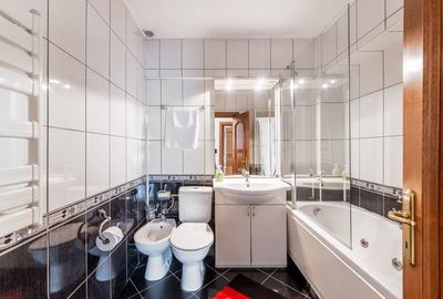 De investitit in apartament central -dormitor 35 mp,  vedere panoramica-Humor - 5