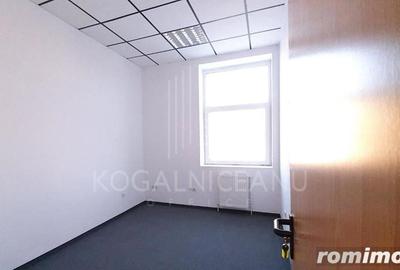 Spațiu comercial, de 386.4 mp, în Centrul Civic - 1