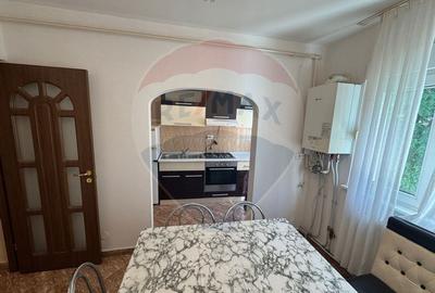 Apartament cu 3 camere de vanzare - 3