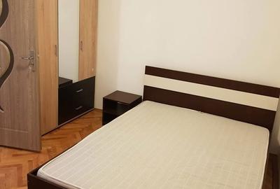 Apartament cu 3 camere decomandat în Pandurilor - 3