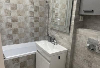 Apartament cu 3 camere decomandat în Moșilor - 2