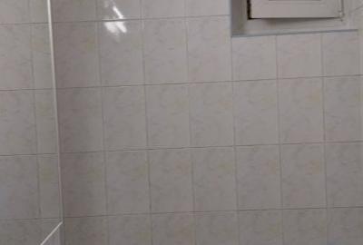 NICI NU ZICI CA ESTI LA BLOC - 5