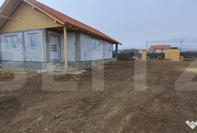 Casă cu 4 camere cu Teren 1134 Mp în Bărăbanț - 3