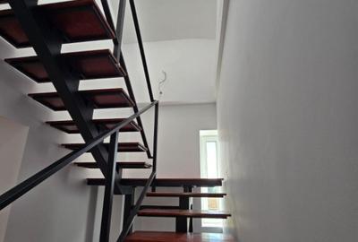 Casa moderna tip duplex - 3 camere - 2 bai - 410 mp teren - 10