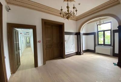 Casă cu 7 camere cu Teren 600 Mp în Grădina Icoanei - 8