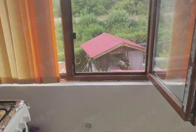 Garsonieră decomandată în Plopilor - 5