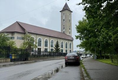 Zona Nord- bloc din 1986- Ap. 2 camere decomandate, etaj intermediar - 11