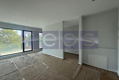 Apartament cu 3 camere în Străulești