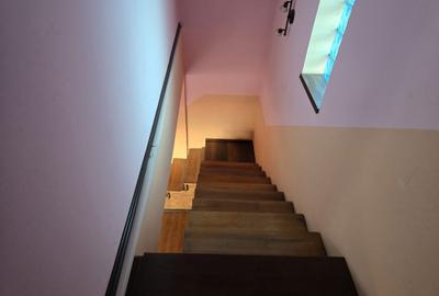 Casă cu 4 camere în Brătianu