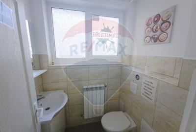 Spațiu comercial, de 45 mp, în Central - 12