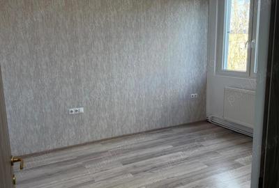 Vand Apartament 3 camere - 1