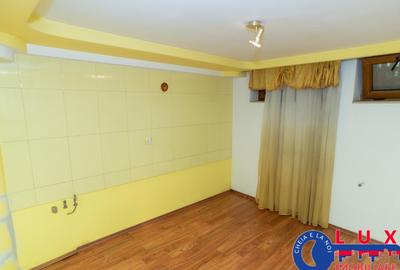 Casă cu 4 camere cu Teren 110 Mp în Central - 28