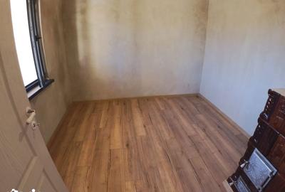 Casă cu 4 camere cu Teren 1770 Mp în Ciorani - 2