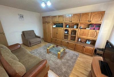 Apartament 2 camere, decomandat - zona Ampoi 3 - 10