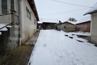 Casă cu 4 camere cu Teren 2375 Mp în Fizeșu Gherlii - 1