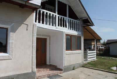 Casă cu 2 camere în Bradu - 8
