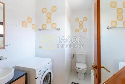 Casă cu 10 camere cu Canalizare în Șerbănești - 2