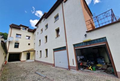 Resita Casa si Pensiune P 2 Mansd.827 Mp - 2