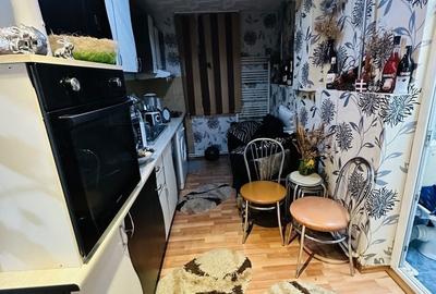 Garsonieră decomandată în Central - 2