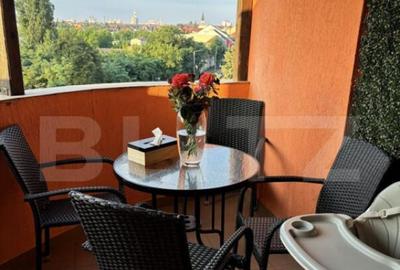 Apartament cu 3 camere decomandat în Central