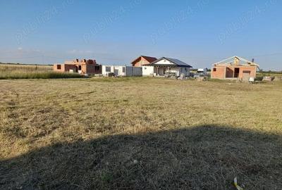 Teren de 522 mp, în Sânmihaiu Român - 4