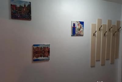 Apartament cu 3 camere semidecomandat în CET - 4