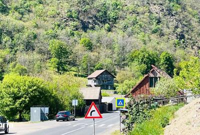 Casă cu 7 camere cu Teren 700 Mp în Central - 16