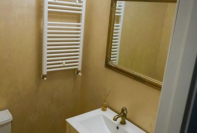 Apartament cu 4 camere decomandat în Central - 4