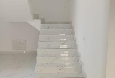 Casă individuală cu 8 camere cu Canalizare în Fundeni - 22