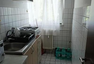 Apartament cu 2 camere nedecomandat în George Enescu