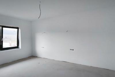 Casă cu 5 camere cu Teren 507 Mp în Corunca - 11