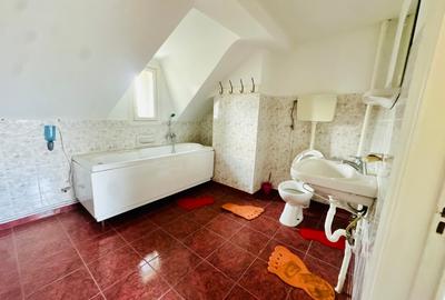 Casă individuală cu 5 camere cu Canalizare în Central - 4