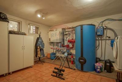 Casa / Vila de vanzare in Rasnov, afacere-Pensiune clasificata - 46