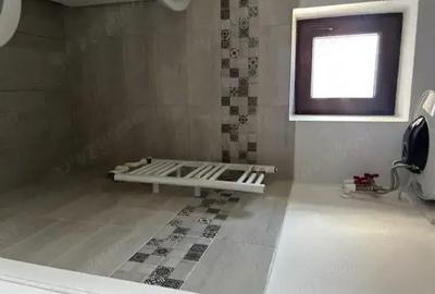 Spațiu comercial, de 20 mp, în Central - 5