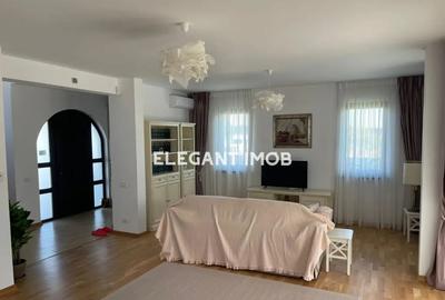 Casă cu 5 camere cu Canalizare în Corbeanca