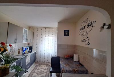 Apartament cu 3 camere decomandat în Crihala - 2