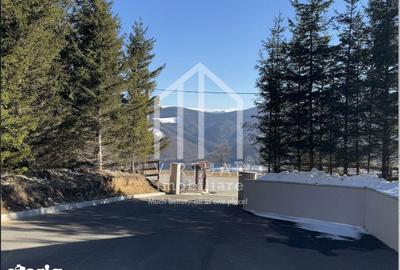 Casă cu 10 camere cu Teren 1500 Mp în Rășinari - 2