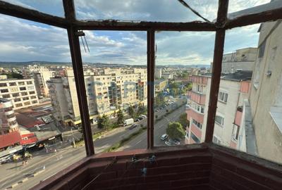 Apartament cu 3 camere decomandate, 21 Decembrie 1989, priveliste panoramica - 8